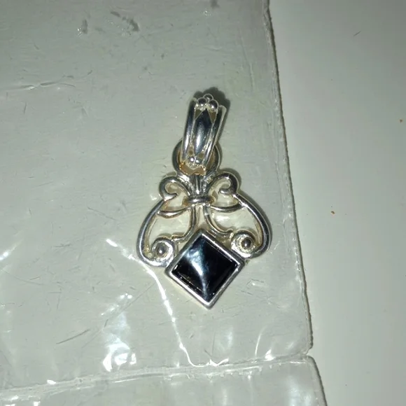 Sterling silver necklace and pendant set - Picture 2 of 12